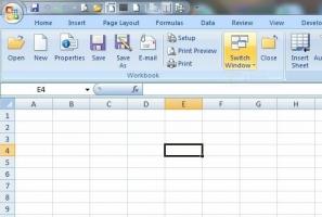 Restaurați stilul vechi al barei de instrumente Excel în Excel 2007: Panglică simplă