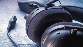 „Razer BlackShark V2 Pro“ apžvalga: lanksčios ausinės, nuostabi vertė
