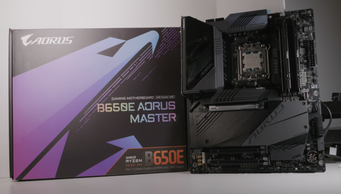 Gigabyte B650E Aorus Master — лучшая игровая материнская плата AMD среднего класса